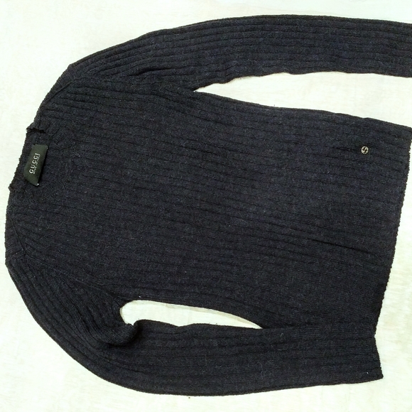 GUCCI Men's GG Logo Sweater - Picture 7 of 9